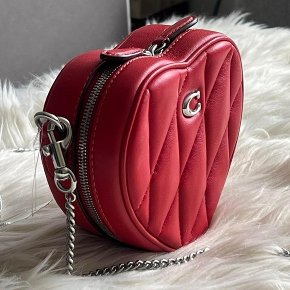 CE766 - Coach Heart Crossbody 14 with Pillow Quilting - Picture 3 of 13